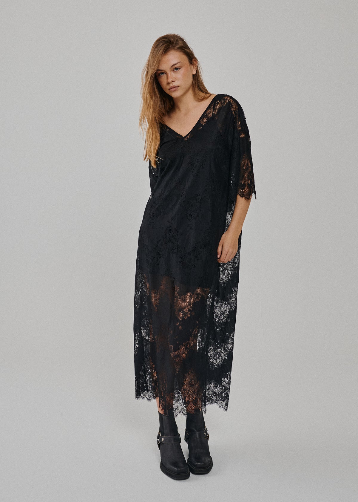 SAYMLULU LACE DRESS - BLACK